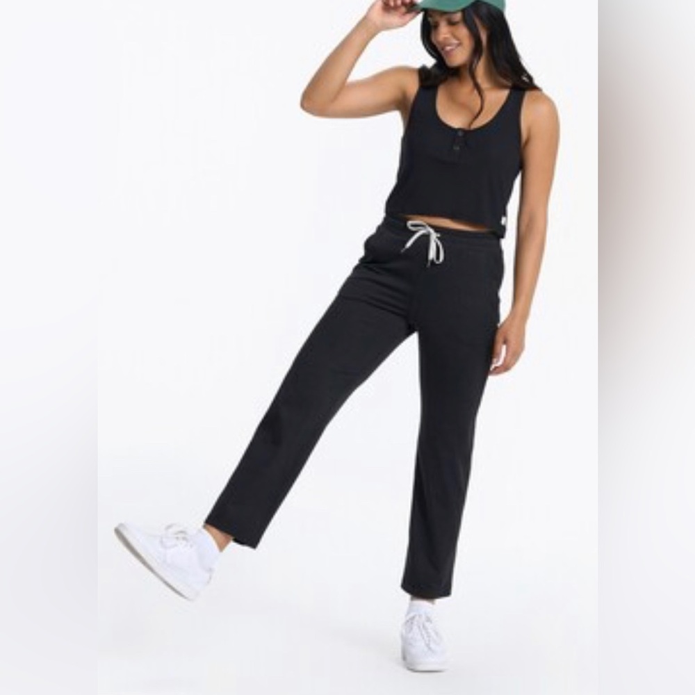 Vuori Halo straight leg pant, black heather size medium